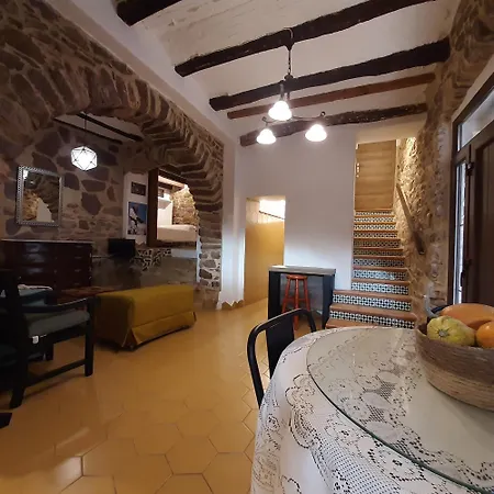 Casa Rural Rustica Para Parejas, Familias O Amigos A La Montana De El Colmenar Country house *